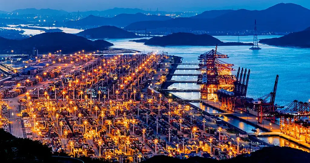 Ningbo Port vs Shanghai Port: How Yiwu Trading Companies Select the Right Shipping Port for Global Wholesalers 11 ningbo-port